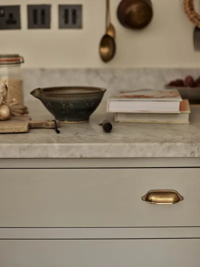 Grove Drawer Handle, Antique Brass