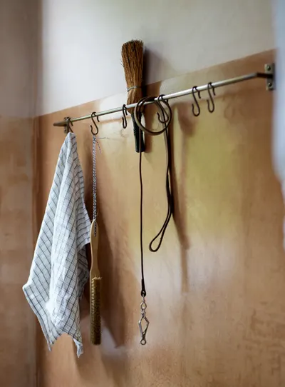 Grove Hanging Rail, Antique Brass